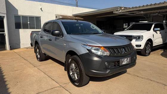 MITSUBISHI L200 TRITON 2.4 16V TURBO DIESEL SPORT GL CD 4P 4X4 MANUAL